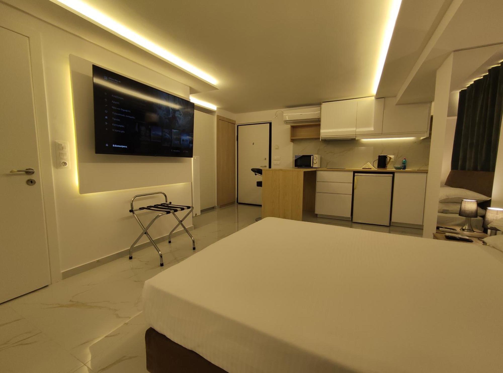 40 Apartment *